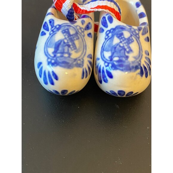 Mini Delft Holland Ceramic Clogs With Windmill Design & Red/White/Blue Ribbon Ac - Picture 5 of 9